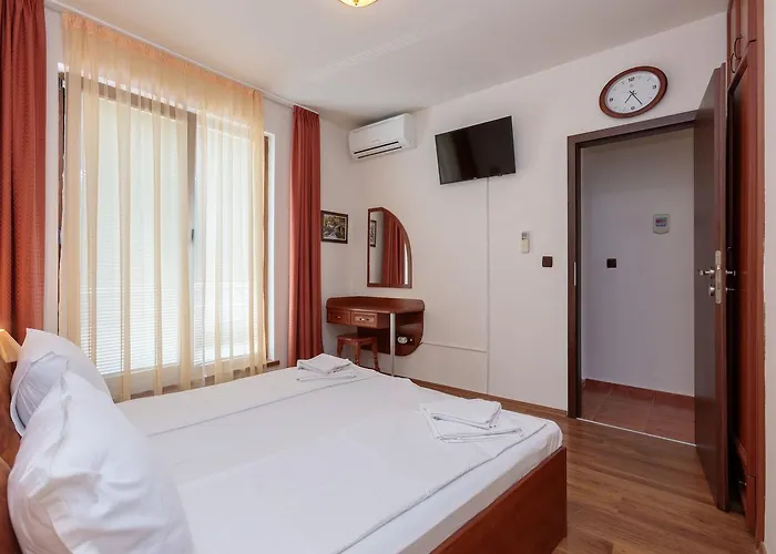 Апартамент Sea Shell 1 *